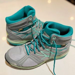 New* The North Face Hedgehog GTX Hiking Shoes